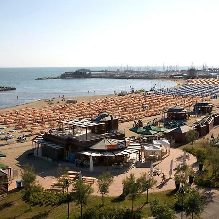 Hotel Toledo Rimini Exteriér fotografie